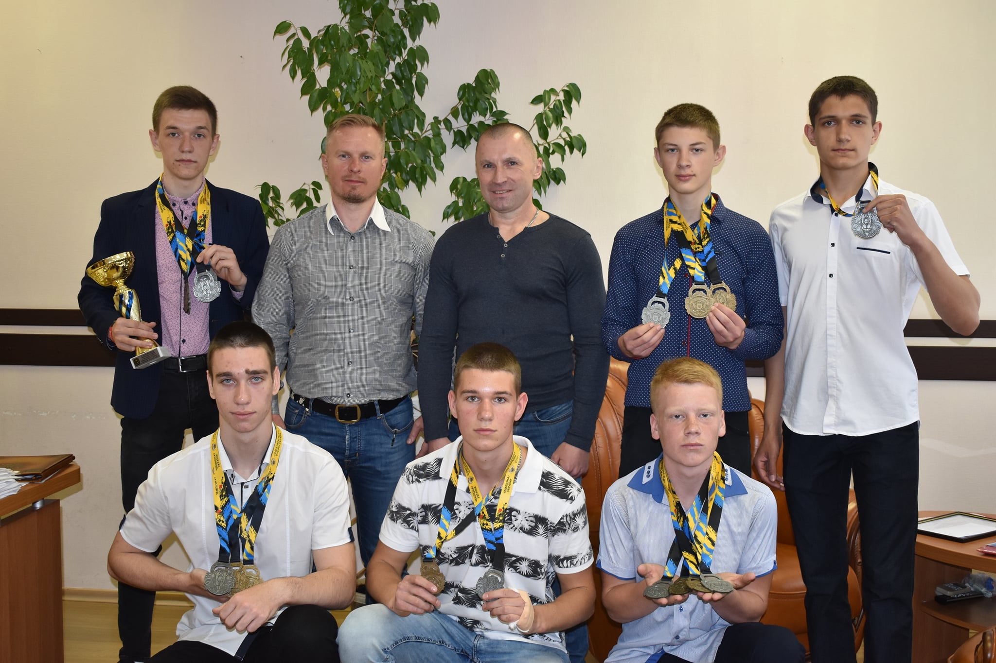 ОЛЕКСАНДР ГУСАРОВ ПРИВІТАВ КОМАНДУ ГИРЬОВИКІВ З ТРІУМФАЛЬНИМ ВИСТУПОМ НА ЧЕМПІОНАТІ УКРАЇНИ З ГИРЬОВОГО СПОРТУ